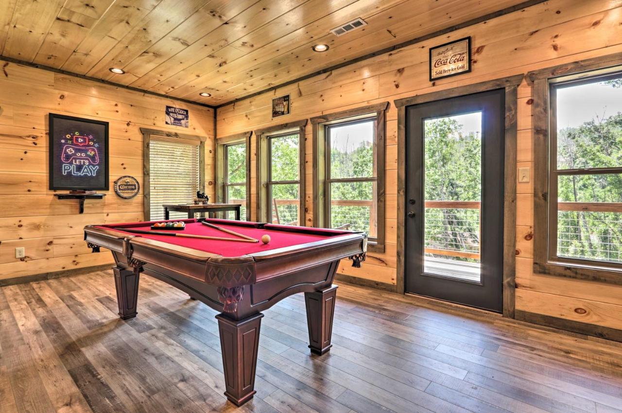 Modern Cabin With Hot Tub And Game Room In Gatlinburg! Exteriér fotografie