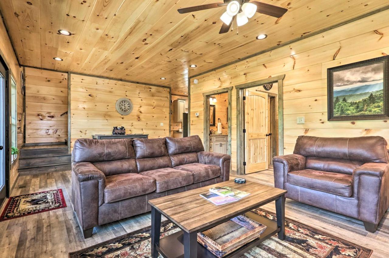 Modern Cabin With Hot Tub And Game Room In Gatlinburg! Exteriér fotografie